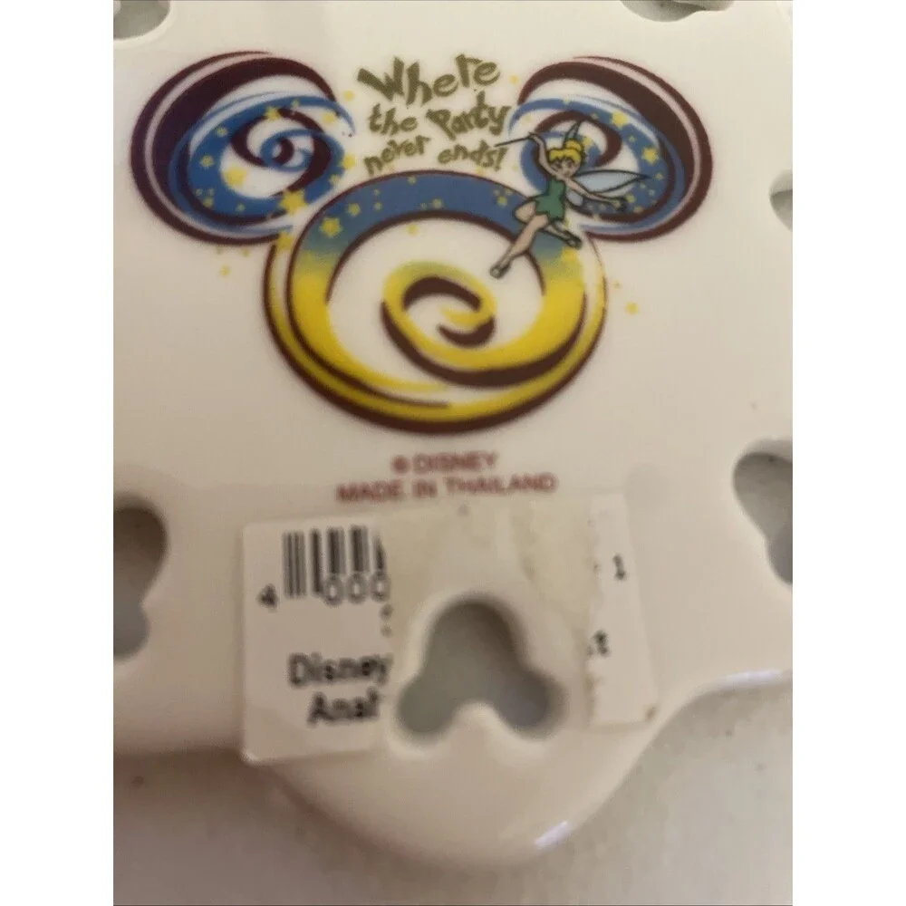 Disneyland 2005 Collectors Snowflake Ornament Authentic Disney Parks Pixar